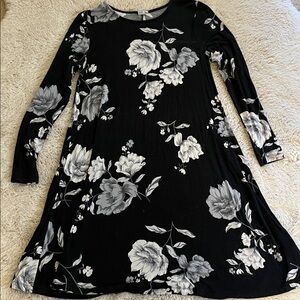 Black and Gray Floral Long Sleeve Dress